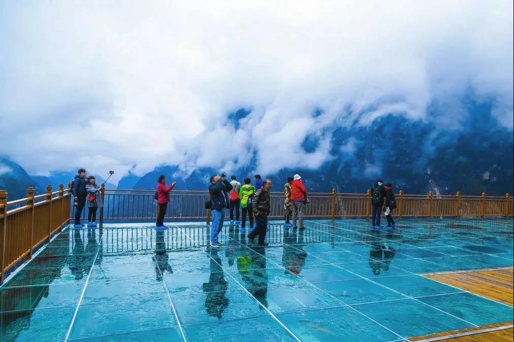 暢游云南，這12條經(jīng)典路線不能錯(cuò)過！——  邂逅雪域圣境，醉心云海奇觀