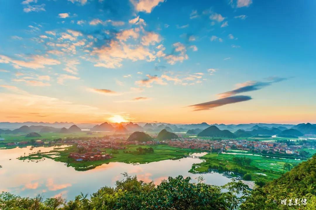 天邊夢境普者黑，居然連有軌電車都安排上了！