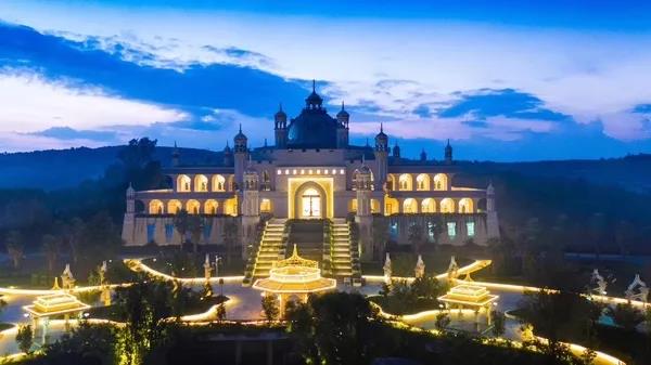 云南21個特色小鎮(zhèn)，蒼山洱海、瀘沽湖、 香格里拉、西雙版納...每一個都令人神往