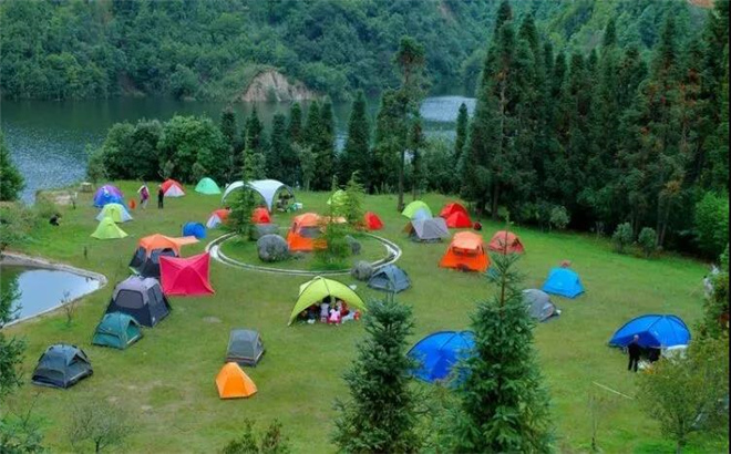 到個舊白云山水庫 露營野炊看星星，享受大自然的寵愛