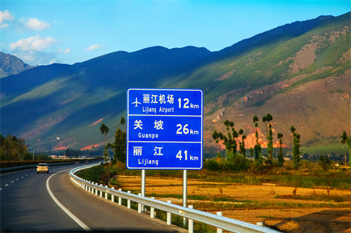 麗江文海，盛夏又美麗又涼快，美麗的夏季在麗江度過！