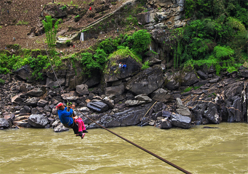 云南非遺：摔跤吧！咨卡彝族